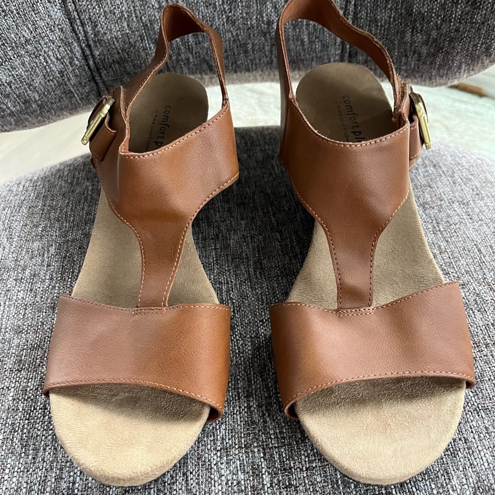 Comfort Plus by Predictions Tan Sandals